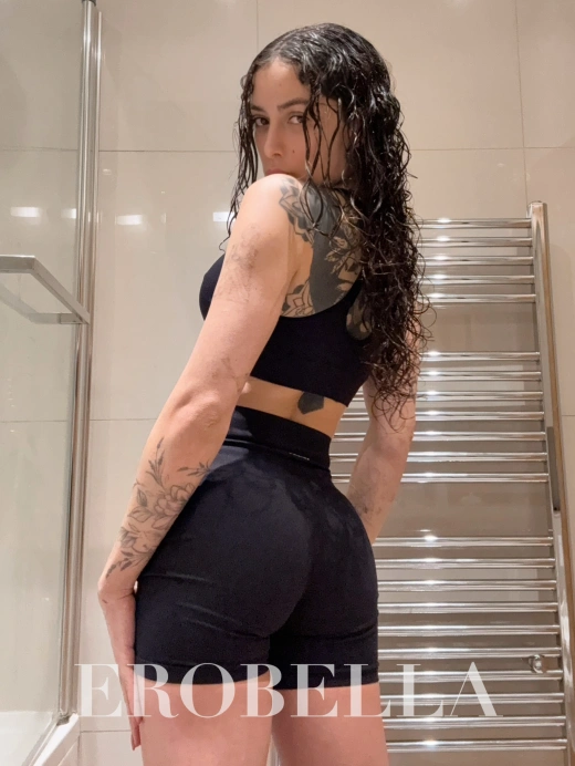 Escort Gallery