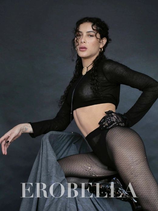 Escort Gallery