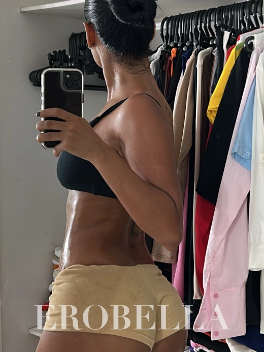 Escort Gallery