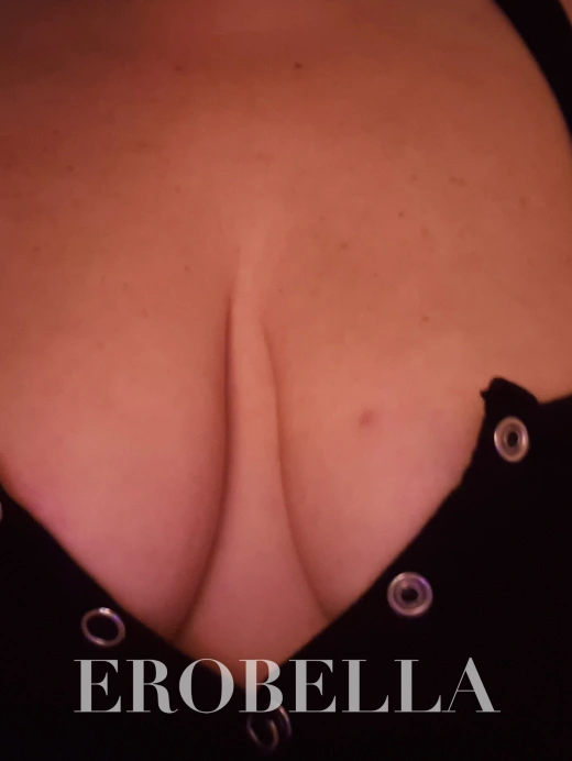 Escort Gallery