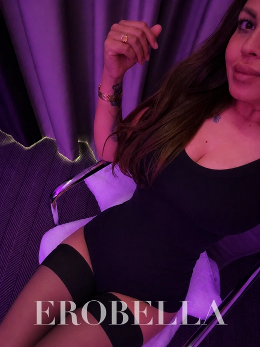Escort Gallery