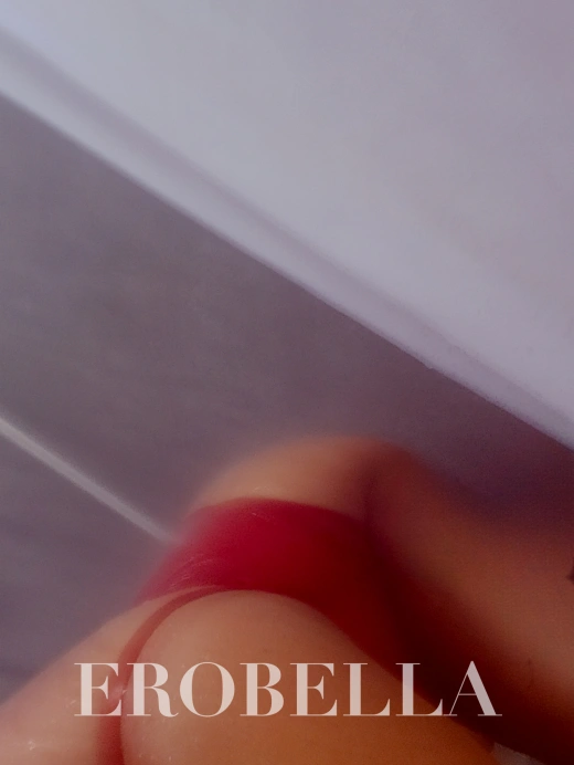 Escort Gallery