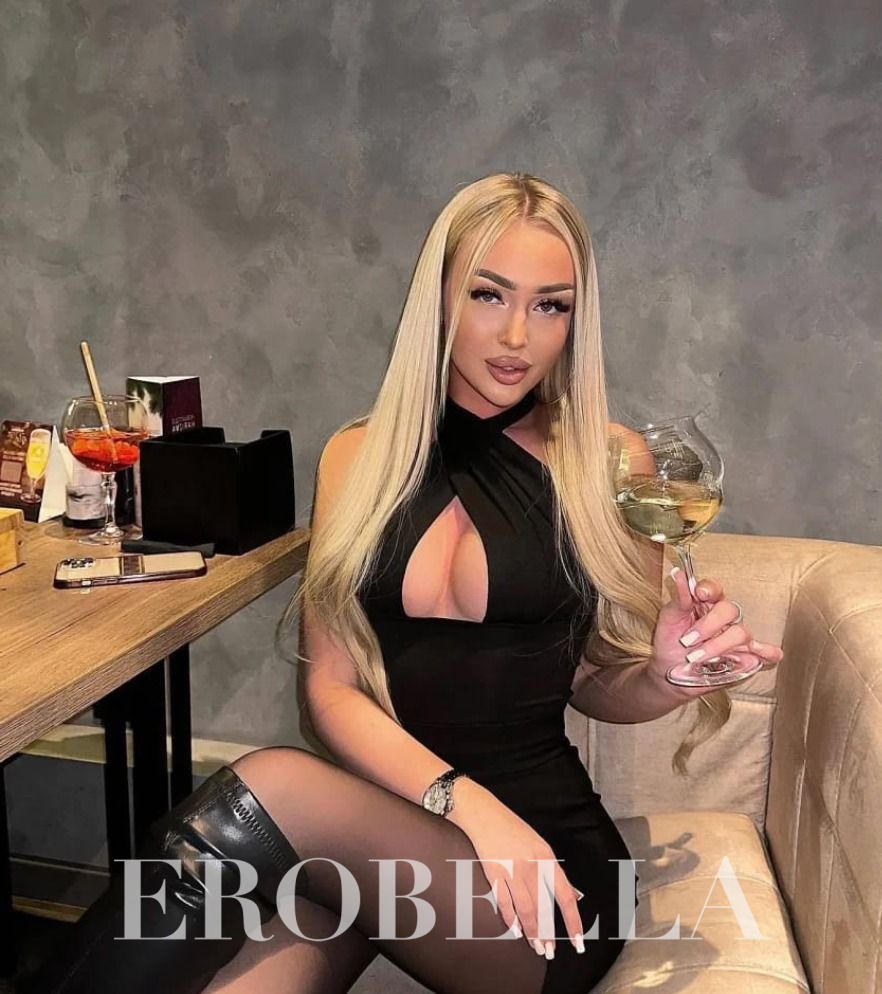 Escort Gallery