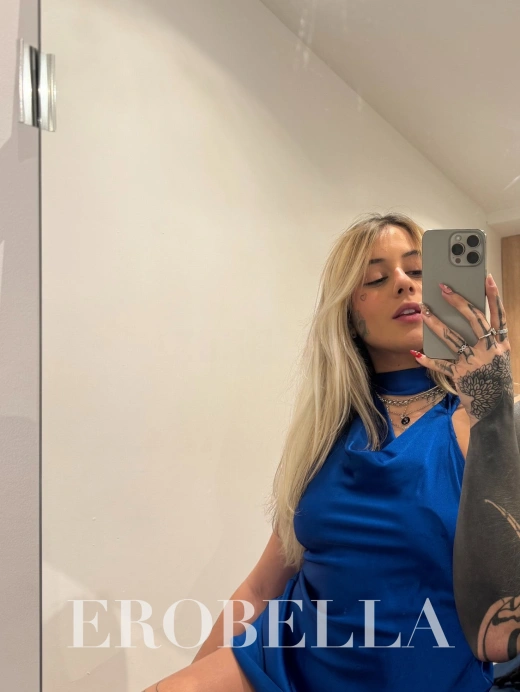 Escort Gallery