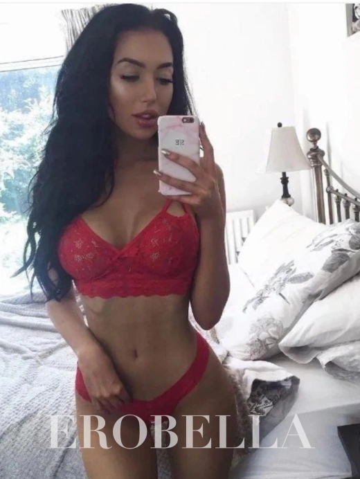Escort Gallery