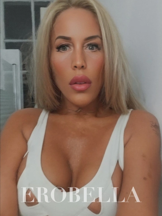 Escort Gallery