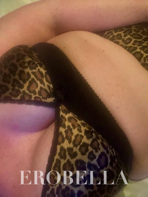 Escort Gallery