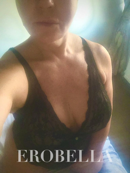 Escort Gallery