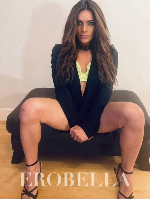 Escort Gallery