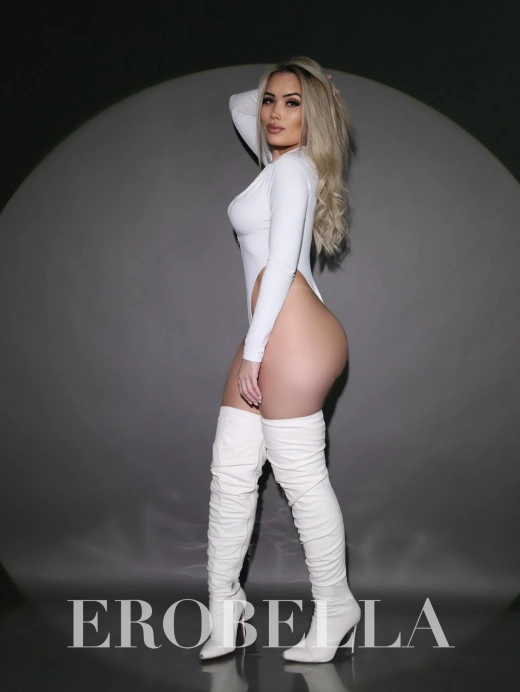 Escort Gallery