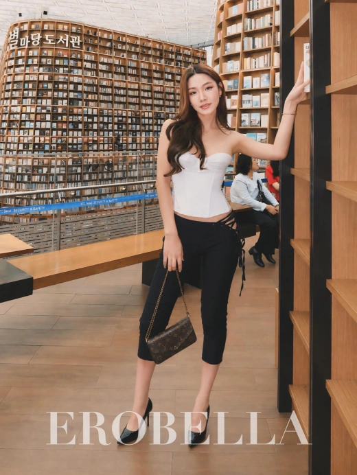 Escort Gallery