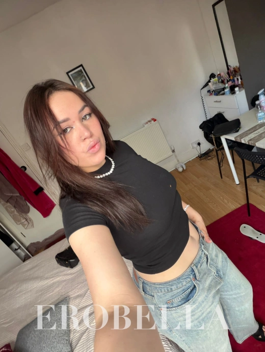 Escort Gallery