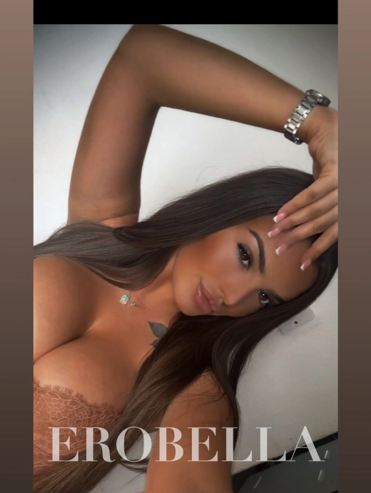 Escort Gallery