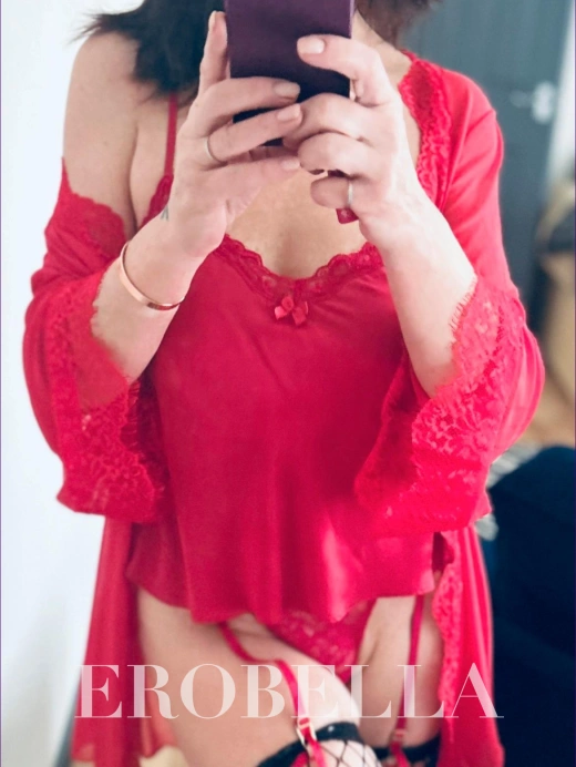 Escort Gallery