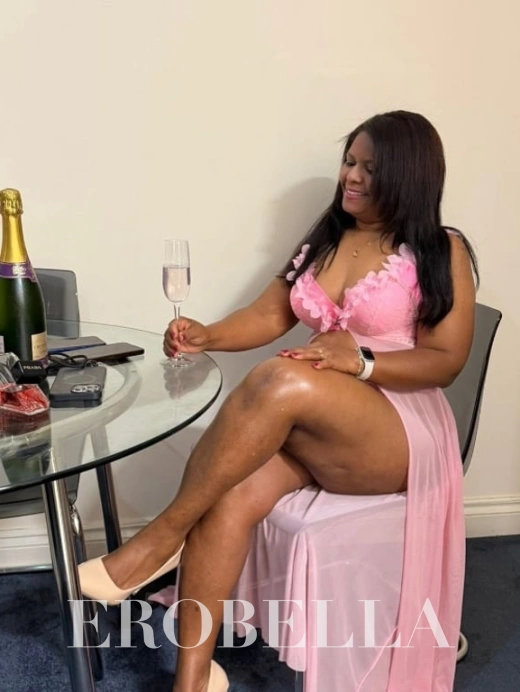 Escort Gallery