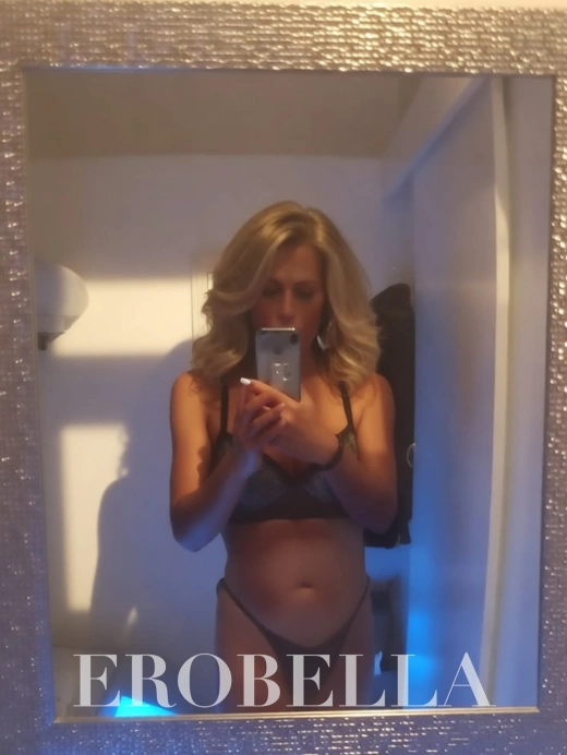 Escort Gallery