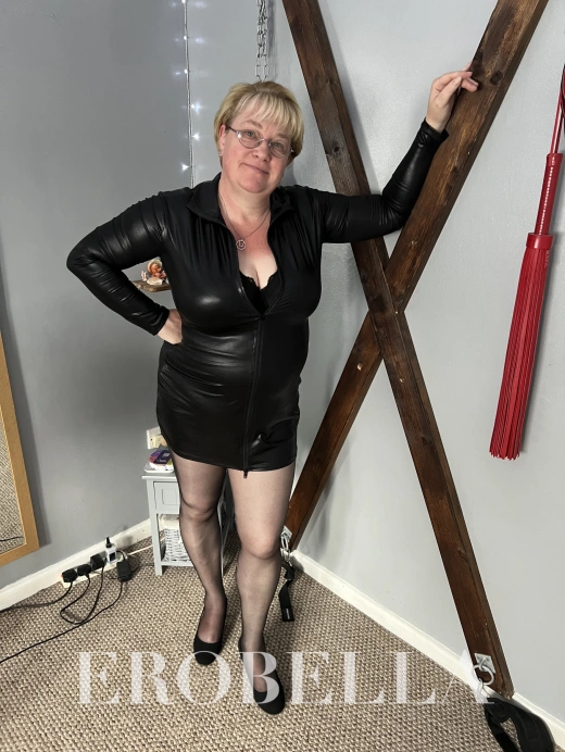 Escort Gallery