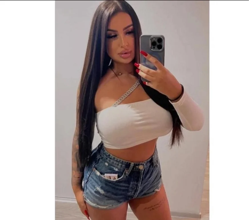 Escort Gallery