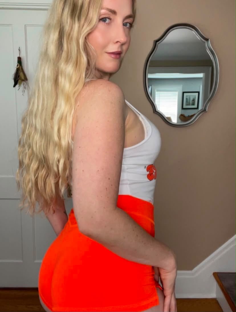 Escort Gallery