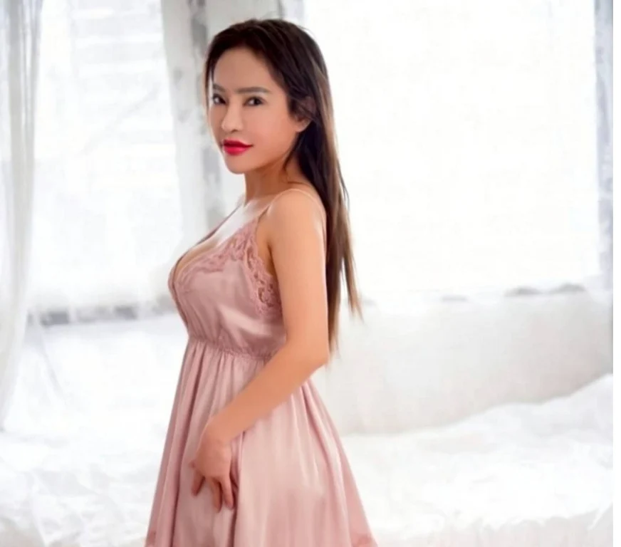 Escort Gallery