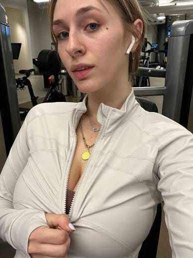 Escort Gallery