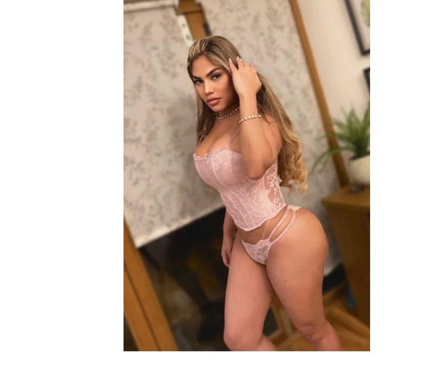 Escort Gallery