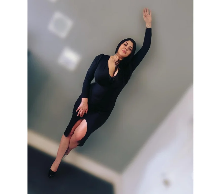 Escort Gallery