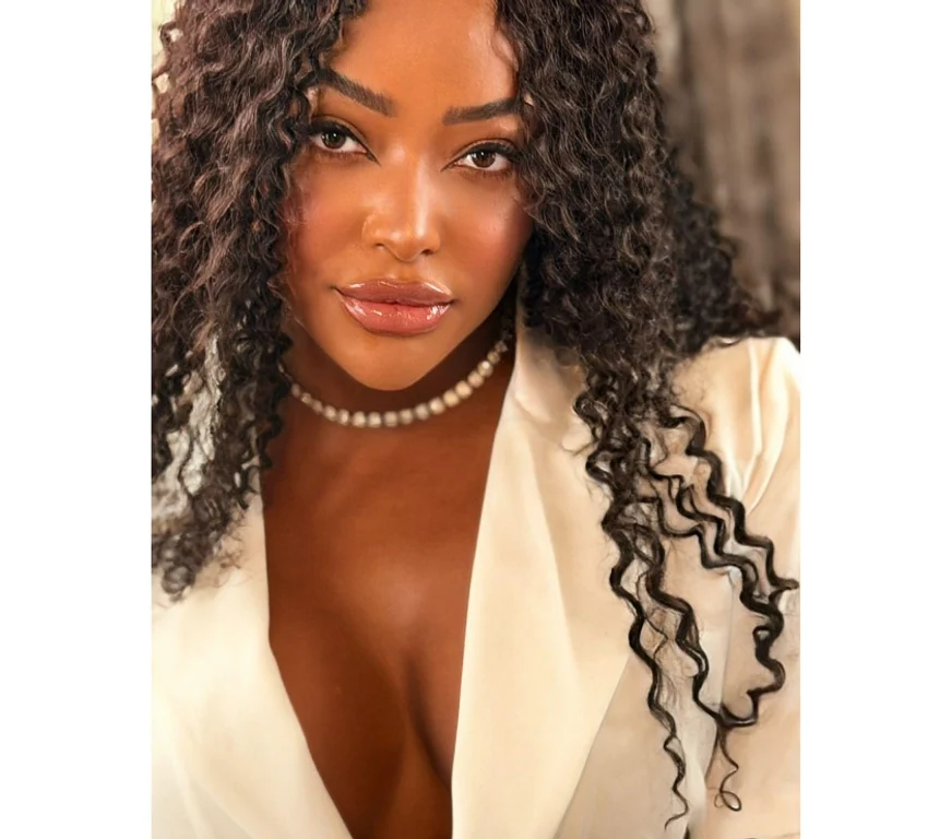 Escort Gallery