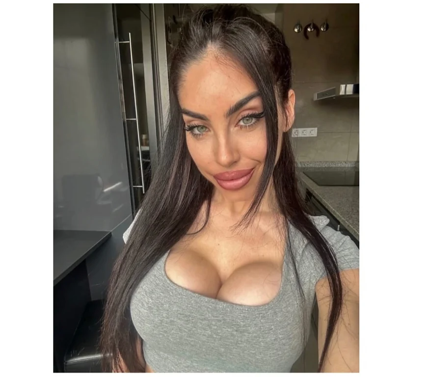Escort Gallery