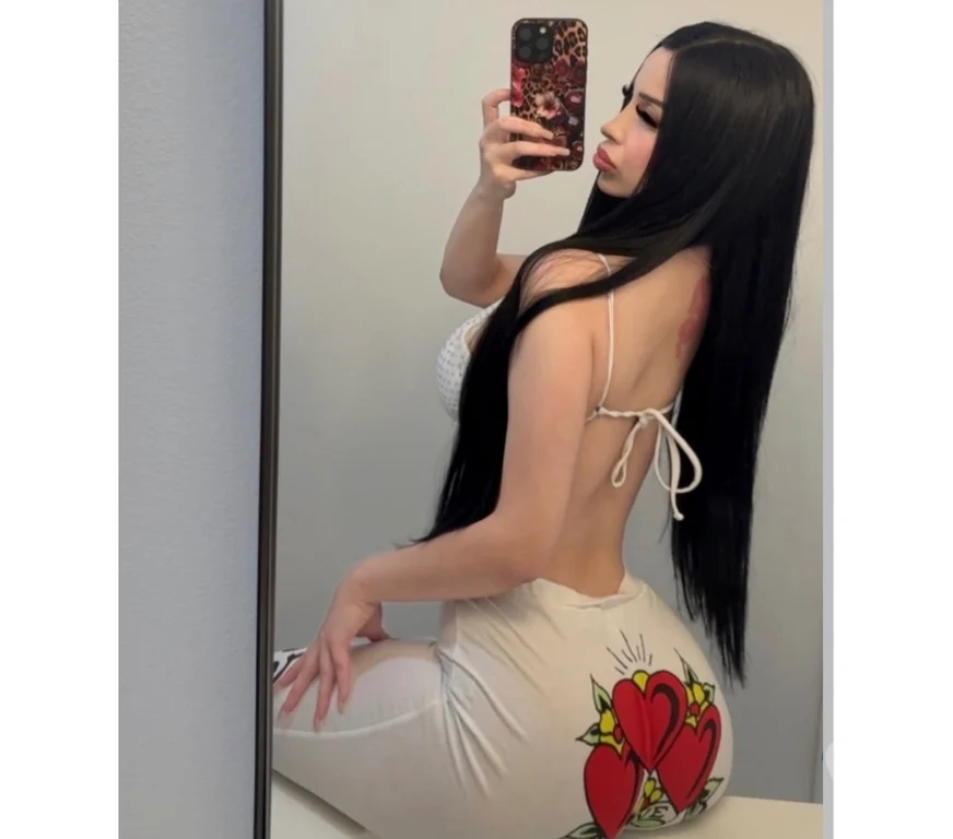 Escort Gallery