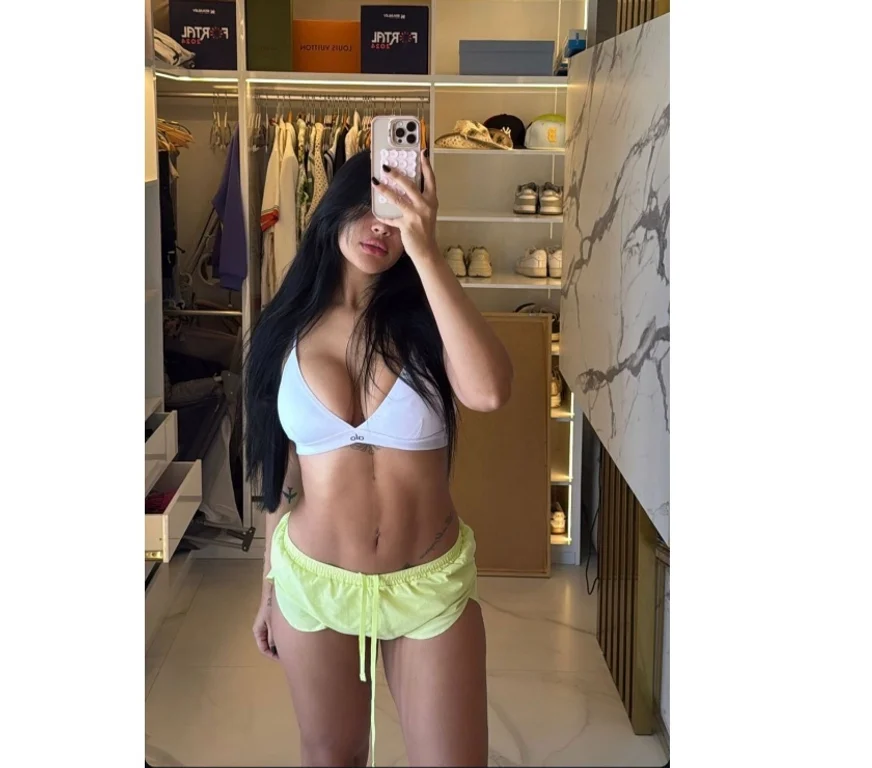 Escort Gallery