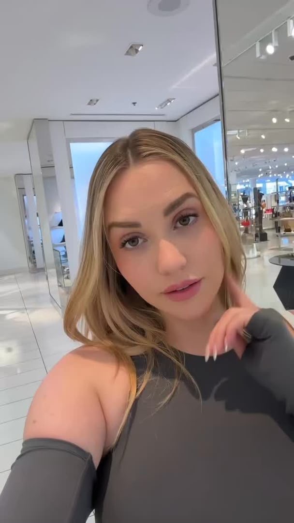 Escort Gallery