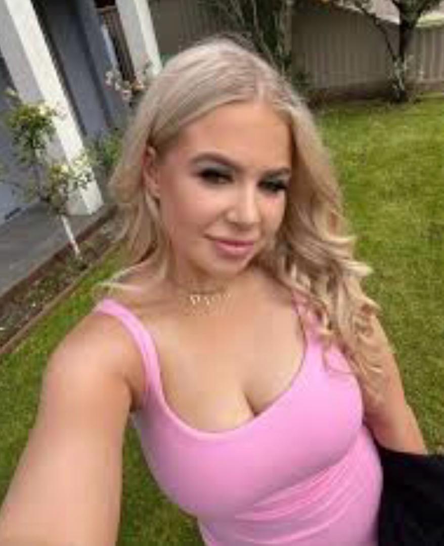 Escort Gallery