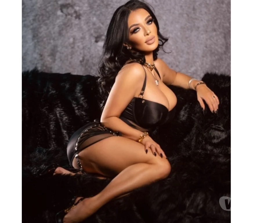 Escort Gallery