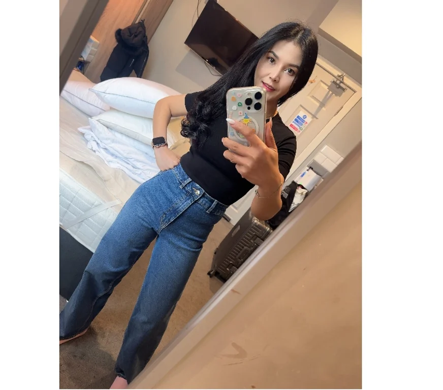 Escort Gallery