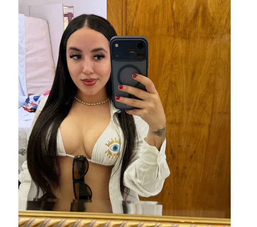 Escort Gallery