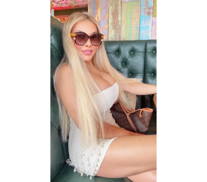 Escort Gallery