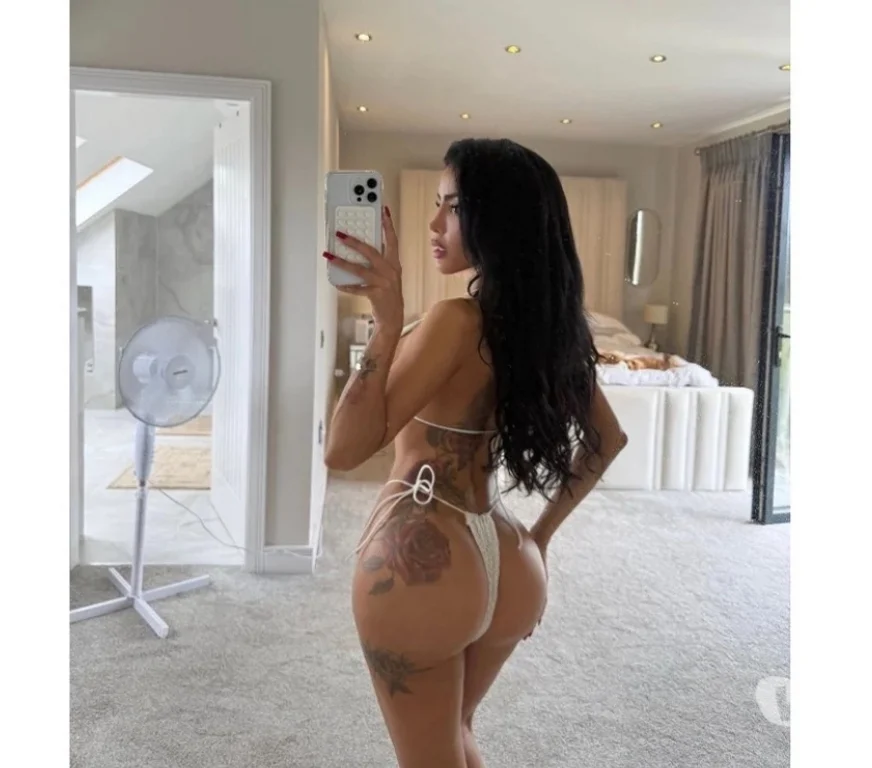 Escort Gallery