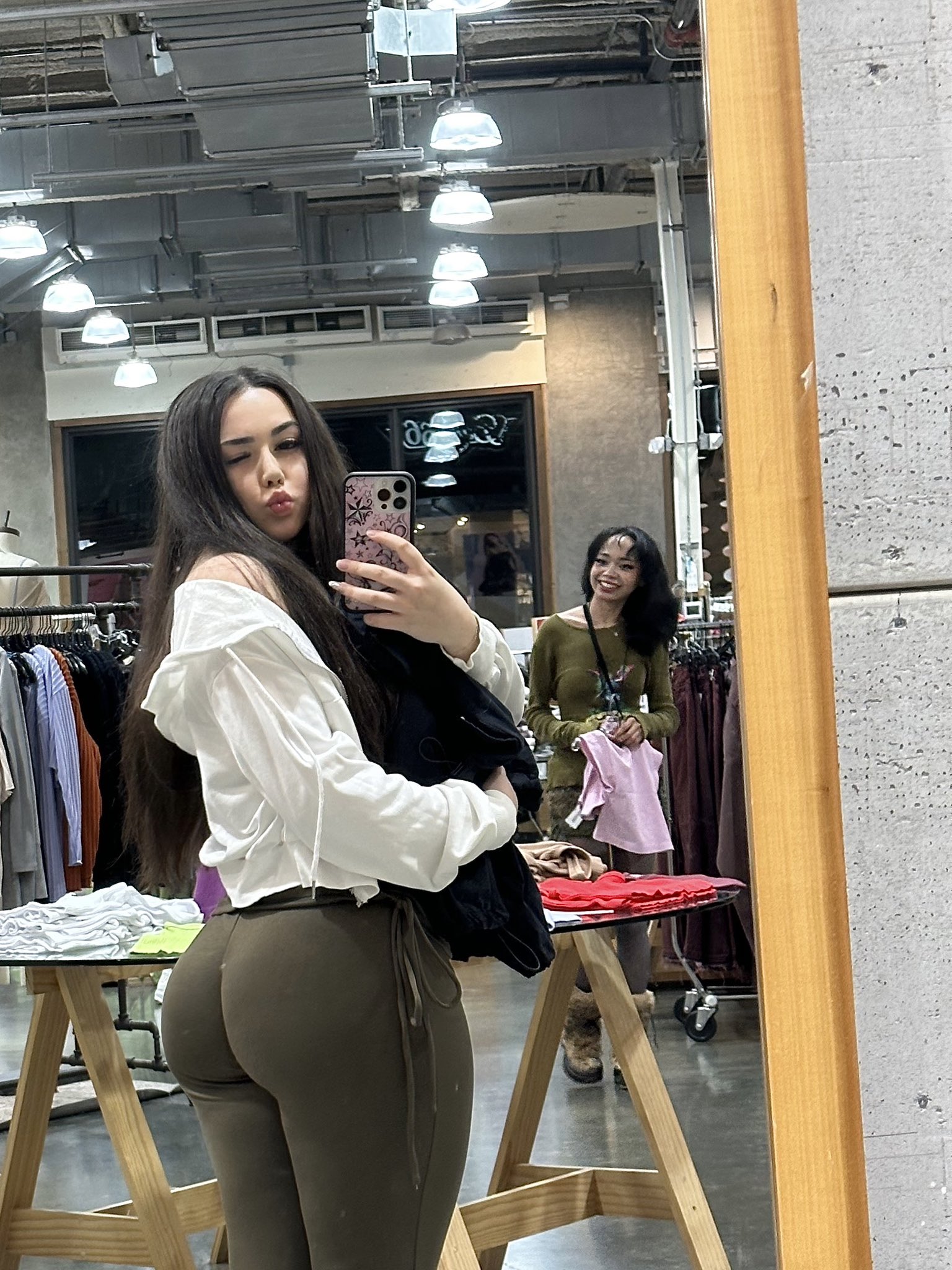 Escort Gallery