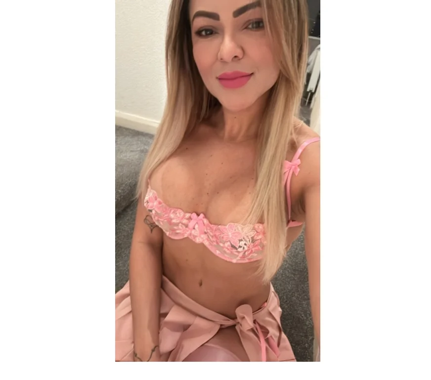 Escort Gallery
