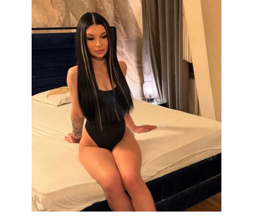 Escort Gallery