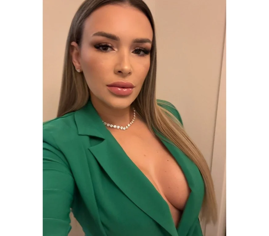 Escort Gallery