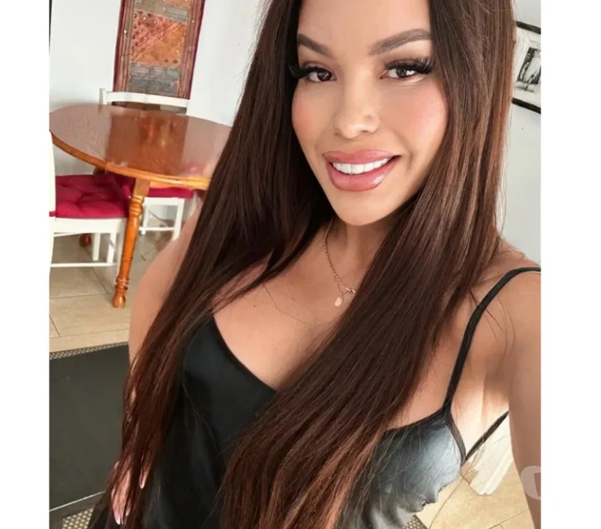 Escort Gallery