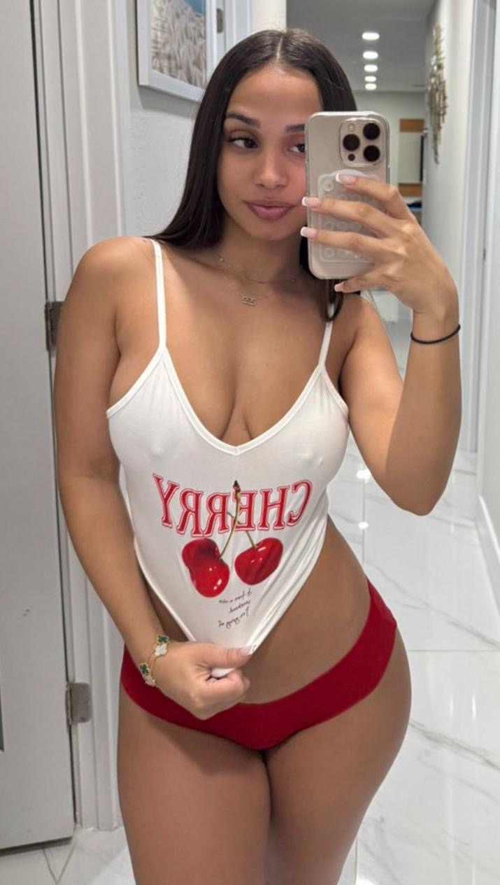 Escort Gallery
