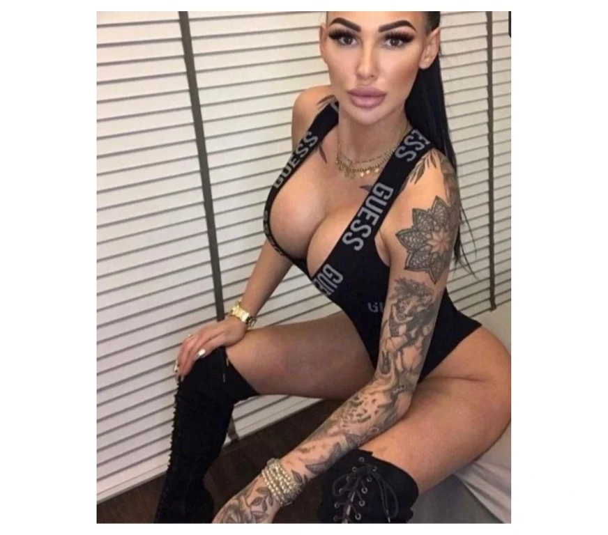 Escort Gallery