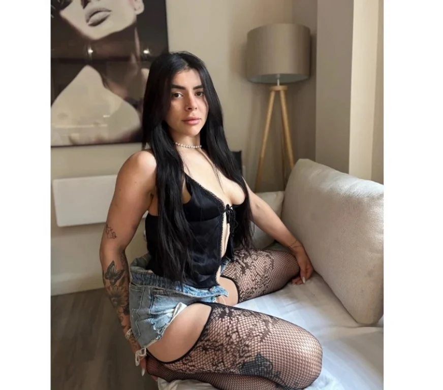 Escort Gallery