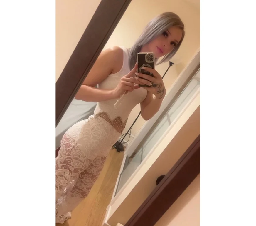 Escort Gallery