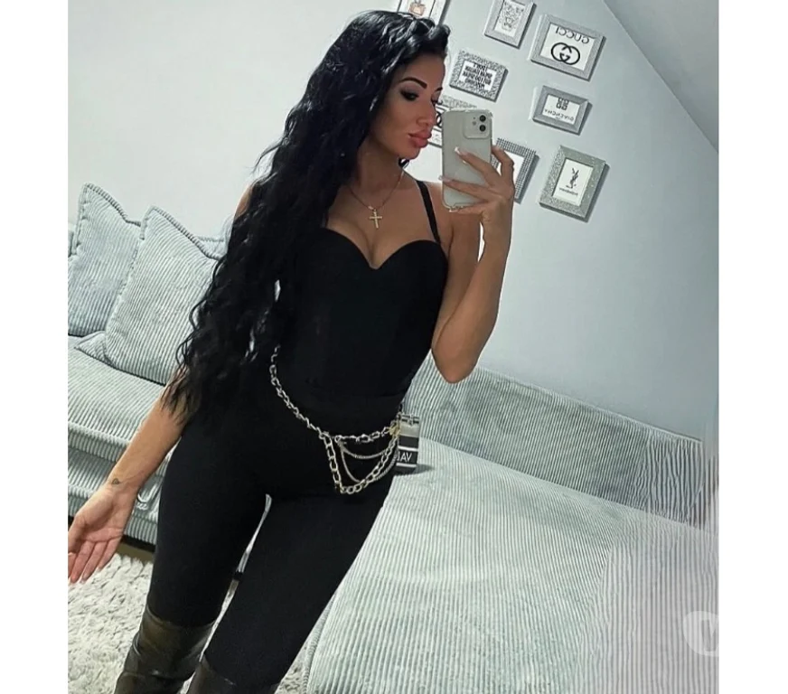 Escort Gallery