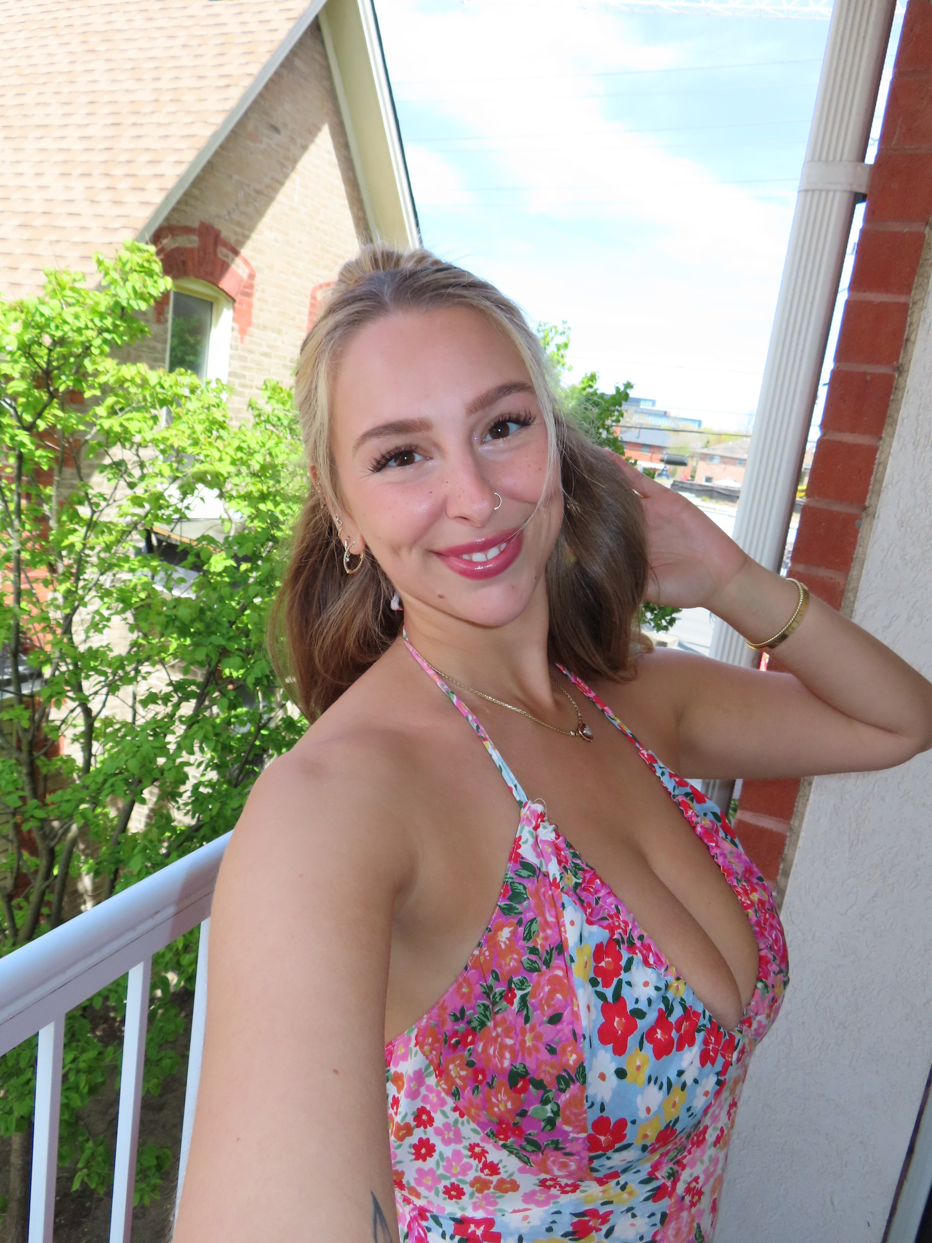 Escort Gallery