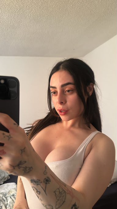 Escort Gallery
